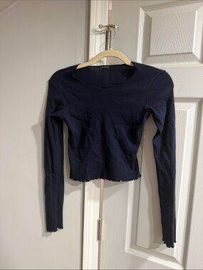 Brandy Melville Navy Lettuce-Edge Ribbed Long Sleeve Crop